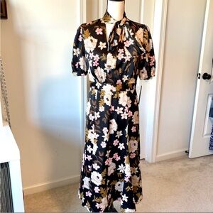 Maggy London, worn once, size 6, floral dress